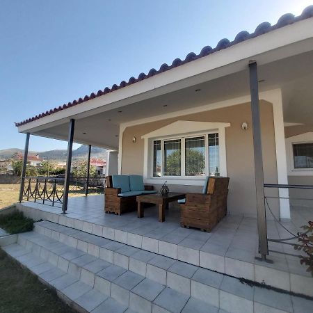 Fina'S House Villa Corinth Kültér fotó