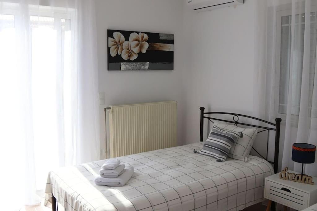 Fina'S House Villa Corinth Kültér fotó